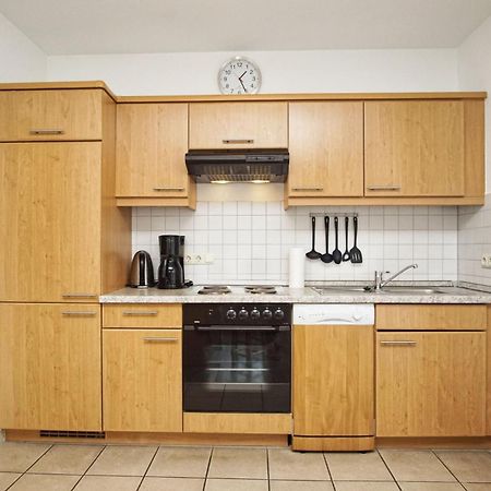 Zentrale Fewo Mit Balkon, Gratis Nutzung Vom Ahoi Erlebnisbad Und Sauna In Sellin - Villa Buskam Fewo 27 Goehren  Exterior photo